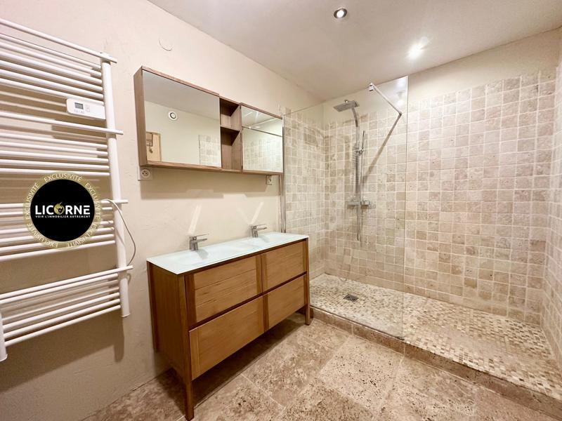 Appartement - 93 m² - 4 pièces