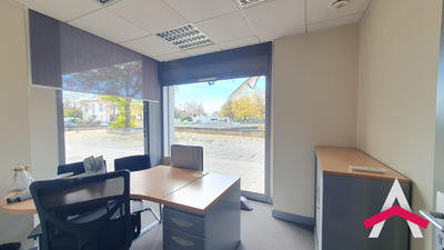 Local d'activités - 127 m²