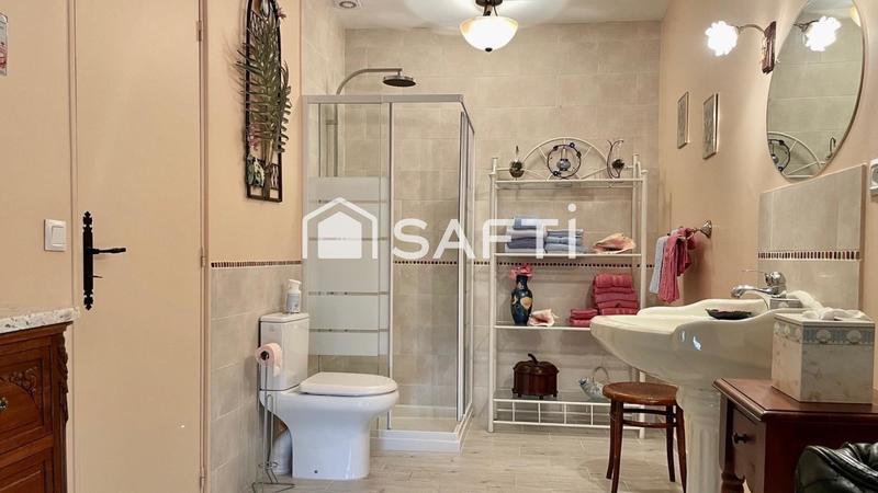 Maison - 218 m² - 5 pièces