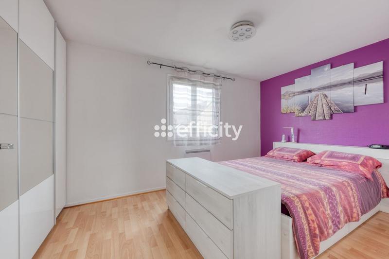 Maison - 91 m² - 5 pièces