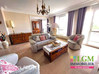 Appartement - 134 m² - 5 pièces