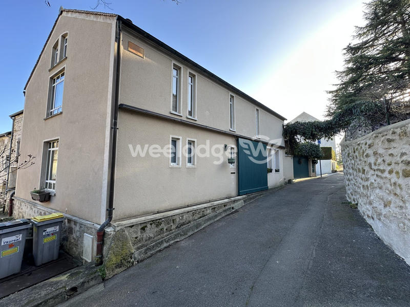 Maison - 104 m² - 5 pièces