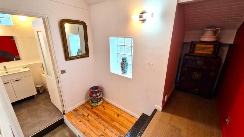 Maison - 195 m² - 5 pièces