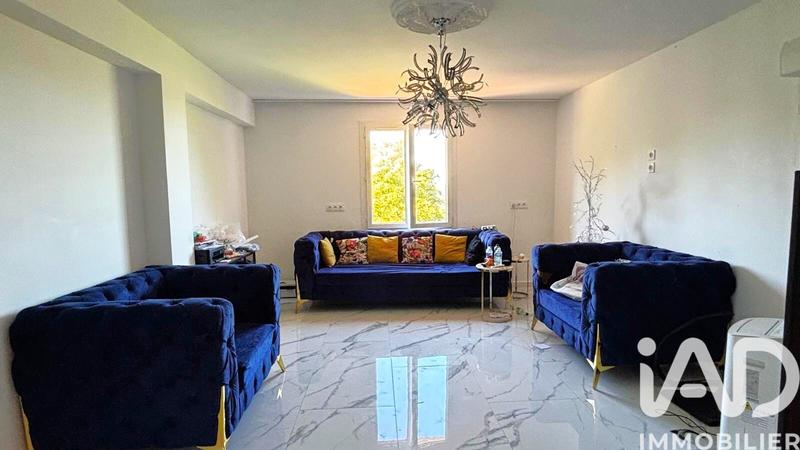 Maison - 485 m² - 27 pièces