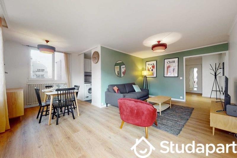 Chambre - 10 m² - 1 pièce