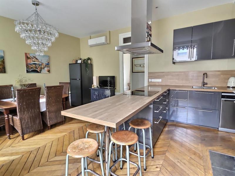 Appartement - 96 m² - 4 pièces