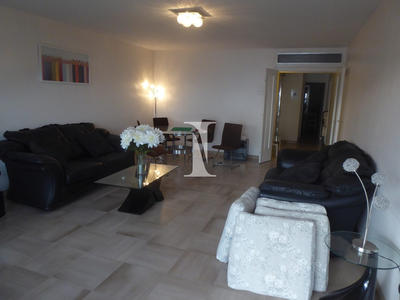 Appartement - 85 m² - 3 pièces