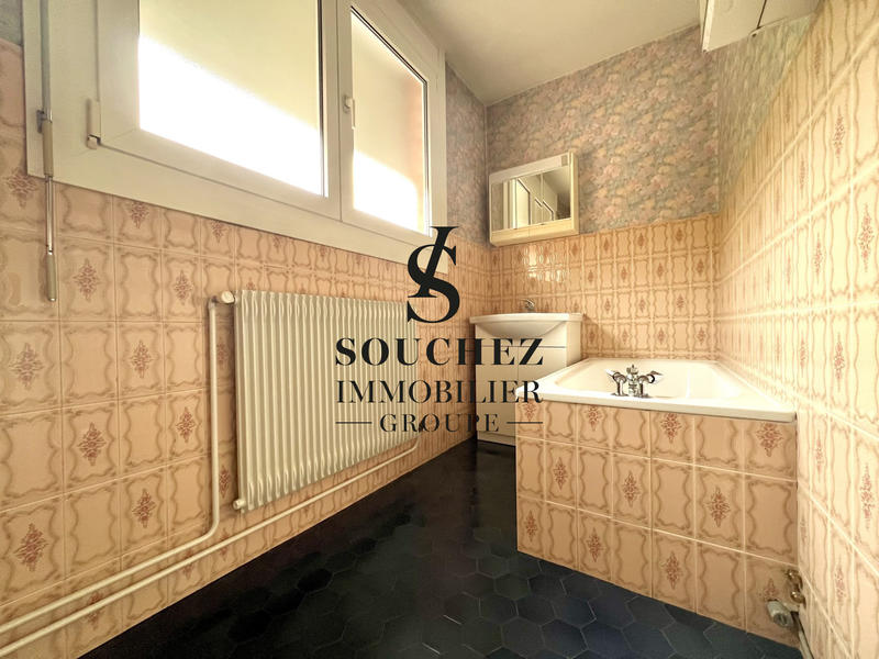 Maison - 97 m² - 4 pièces