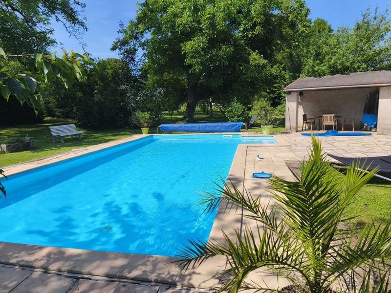 Maison ancienne - 320 m² - 10 pièces