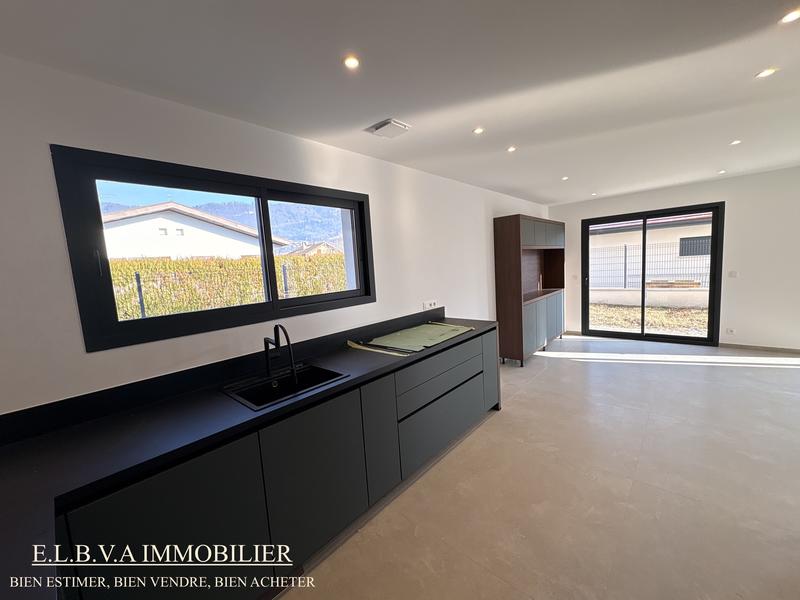 Maison contemporaine - 130 m² - 4 pièces