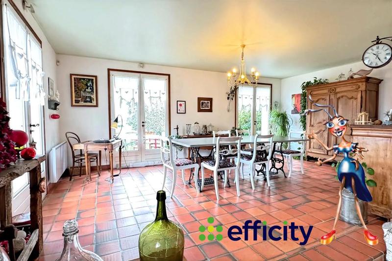 Villa - 170 m² - 8 pièces