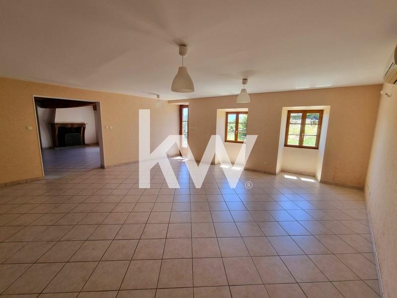 Maison - 236 m² - 7 pièces