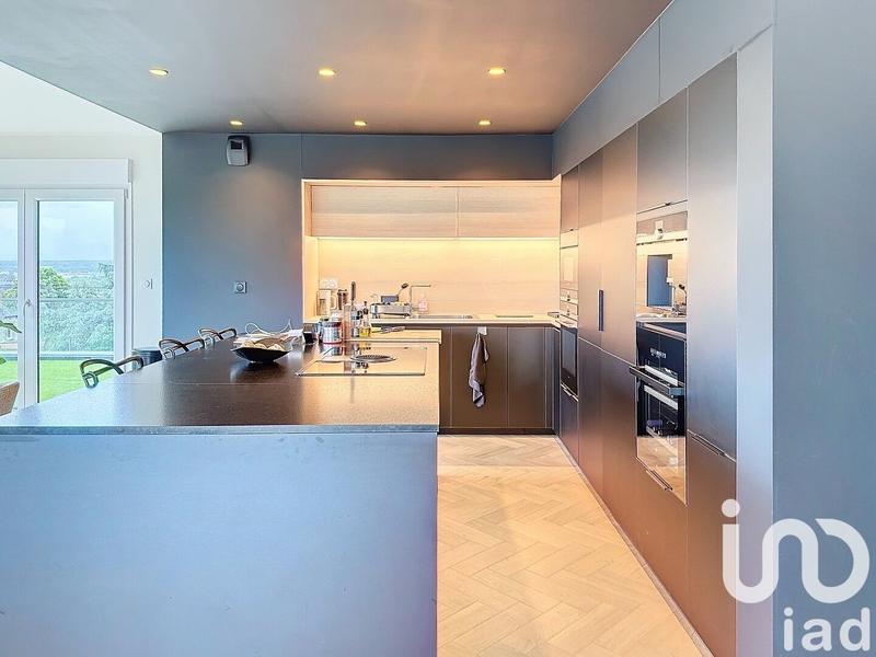 Appartement - 120 m² - 5 pièces