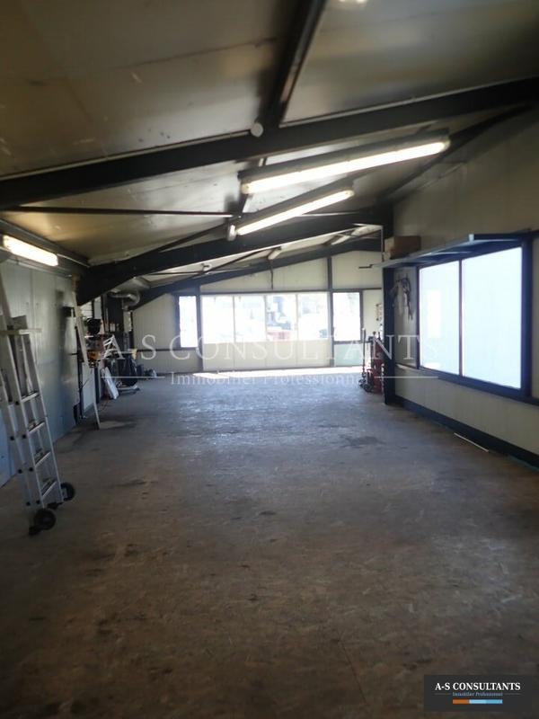 Local d'activité / Entrepôt - 440 m²