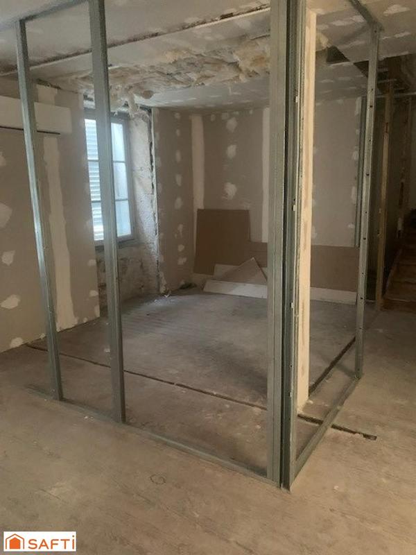 Maison - 270 m² - 15 pièces