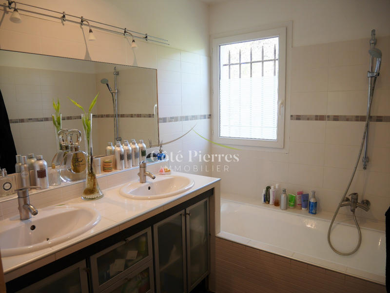 Villa - 190 m² - 7 pièces