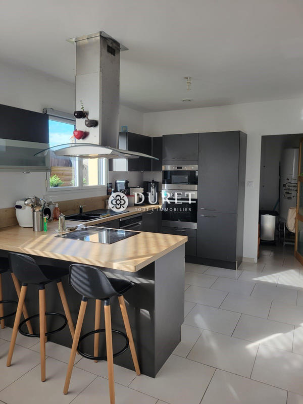 Maison - 144 m² - 7 pièces