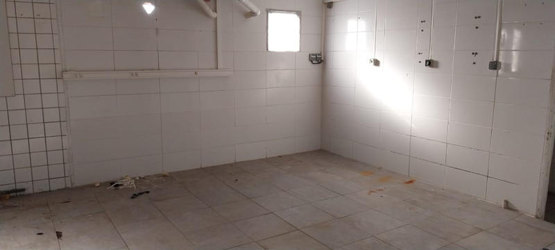 Local d'activités - 365 m²