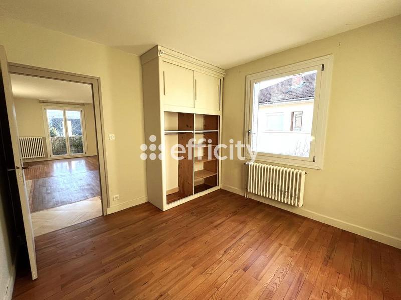 Maison - 159 m² - 7 pièces