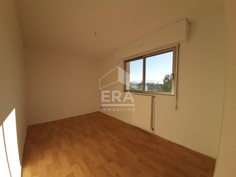 Appartement - 81 m² - 3 pièces