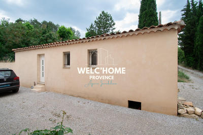 Maison - 235 m² - 7 pièces