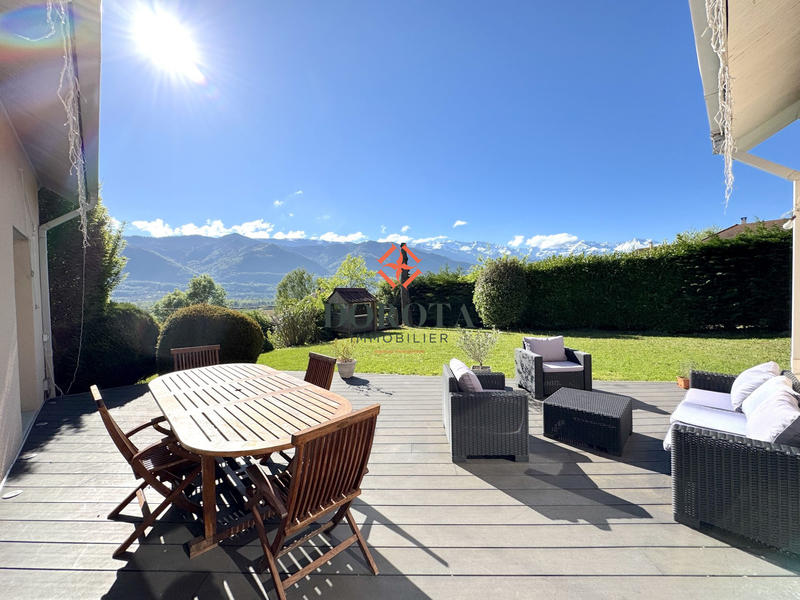 Villa - 189 m² - 6 pièces