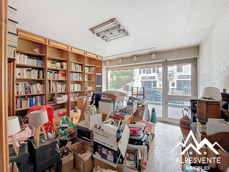 Maison - 225 m² - 10 pièces