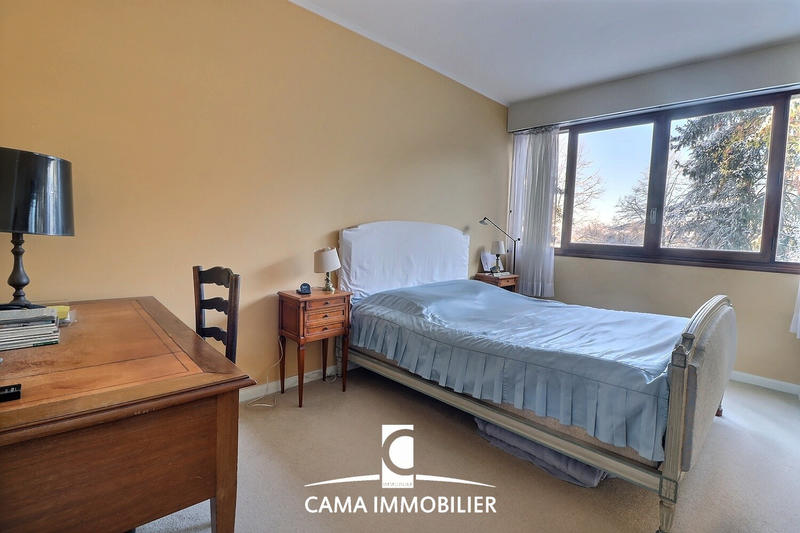 Appartement - 100 m² - 4 pièces