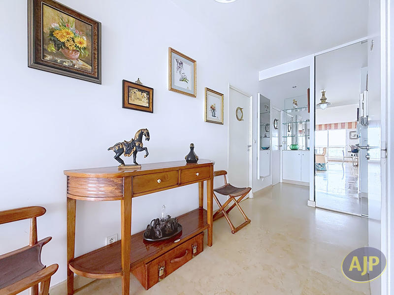 Appartement - 84 m² - 3 pièces