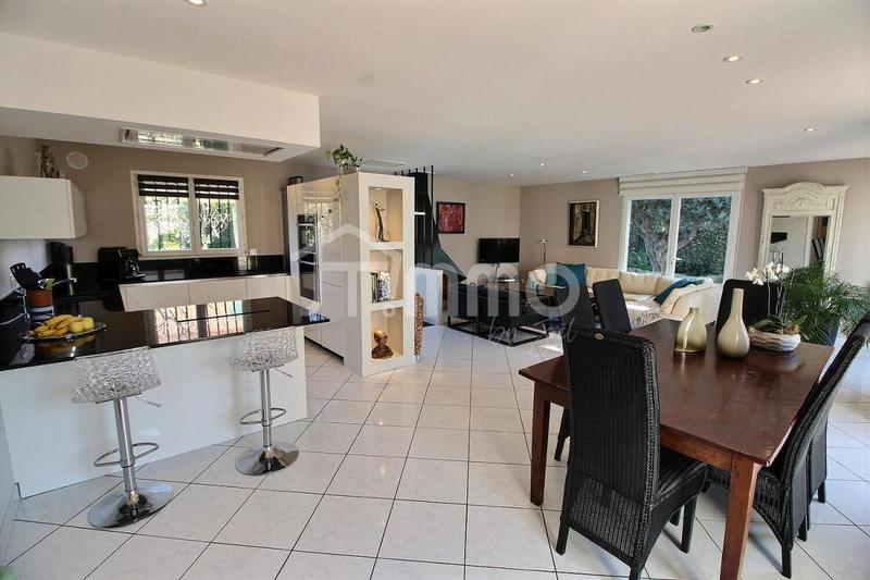 Villa - 130 m² - 5 pièces