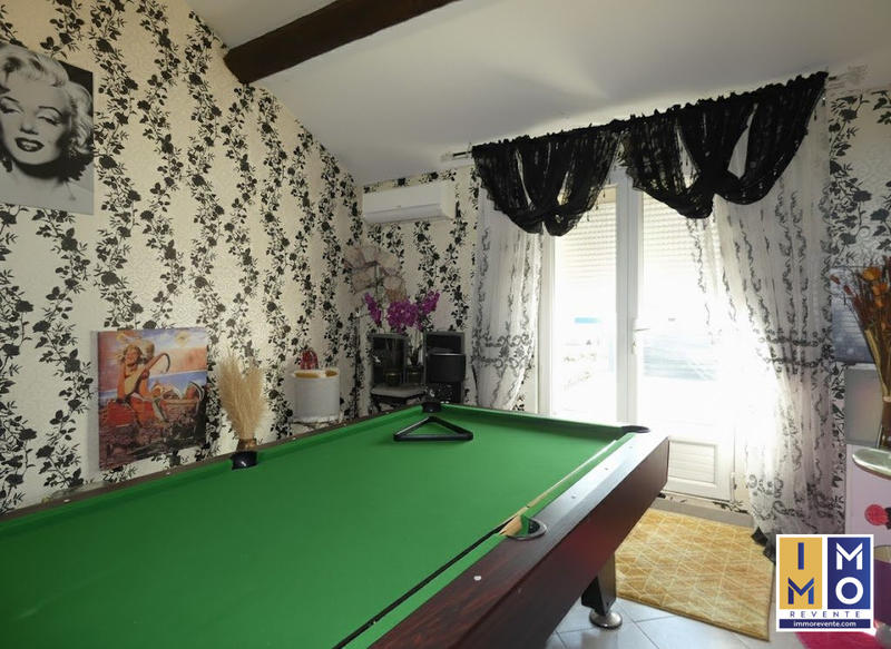 Maison - 177 m² - 7 pièces