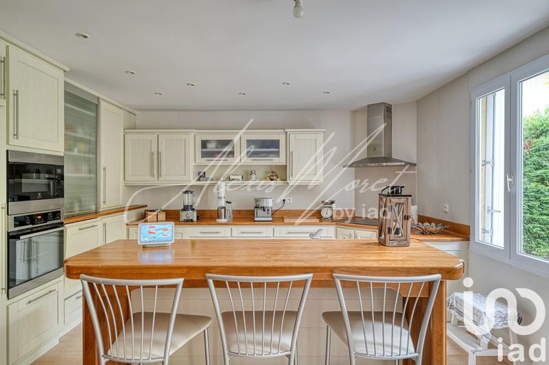 Maison - 184 m² - 7 pièces