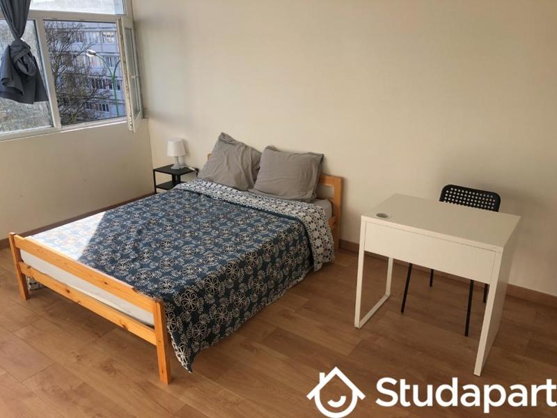 Chambre - 10 m² - 1 pièce