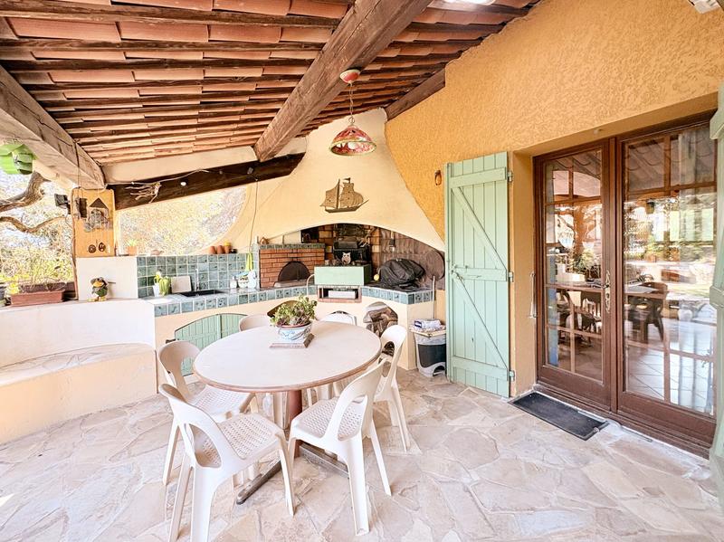 Villa - 237 m² - 7 pièces