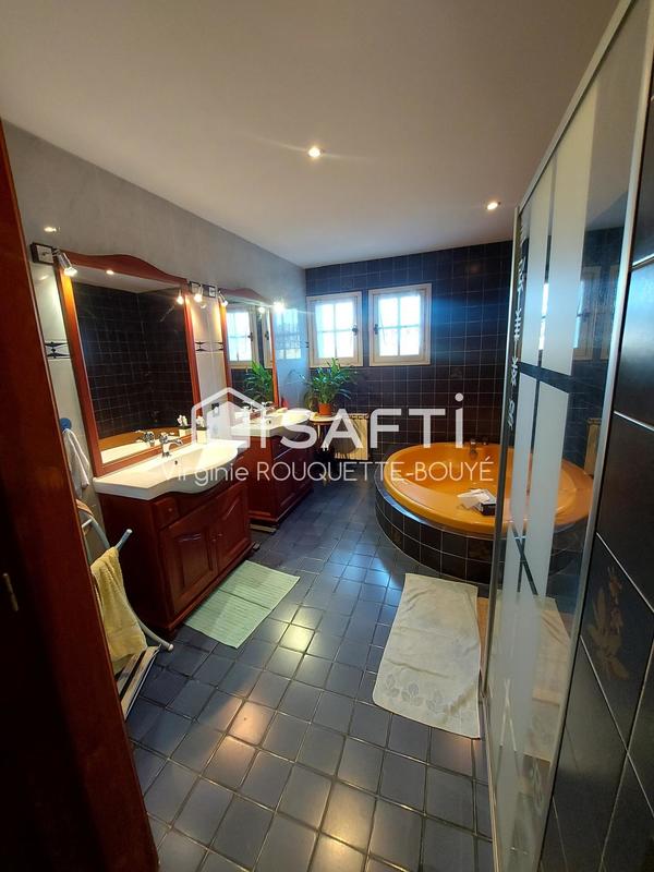 Maison - 152 m² - 7 pièces