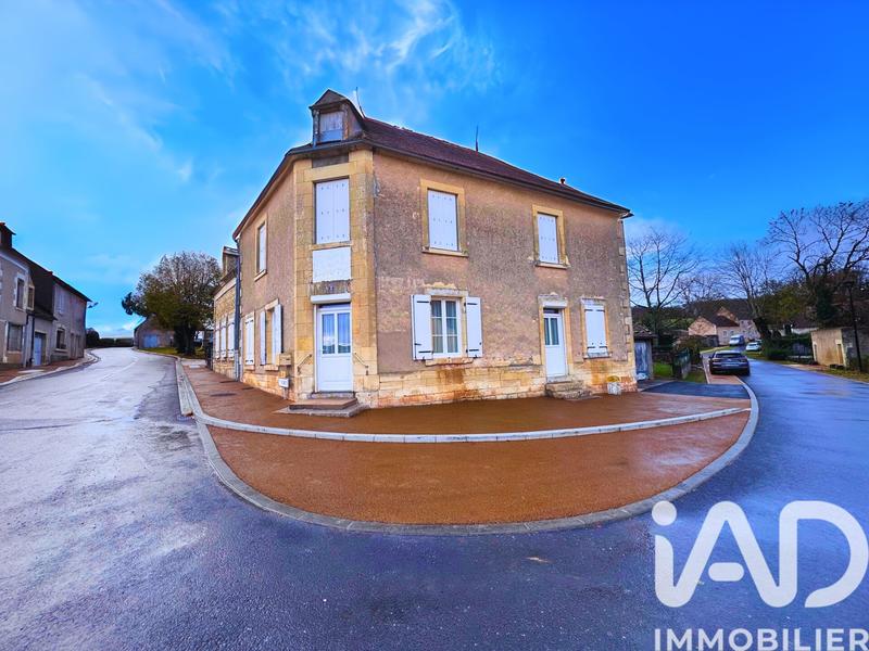 Maison - 198 m² - 7 pièces