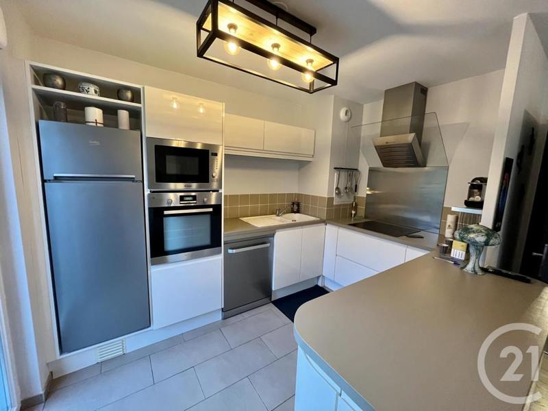 Appartement - 61 m² - 3 pièces