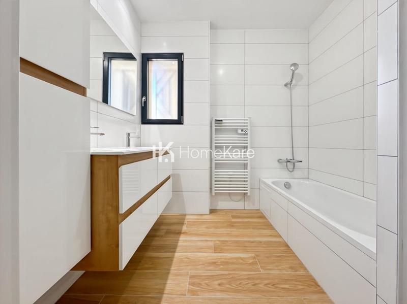 Maison - 122 m² - 5 pièces