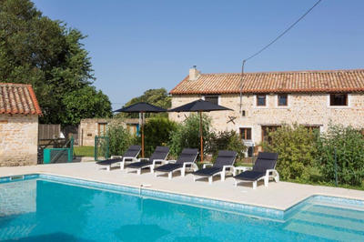 Villa - 460 m² - 30 pièces