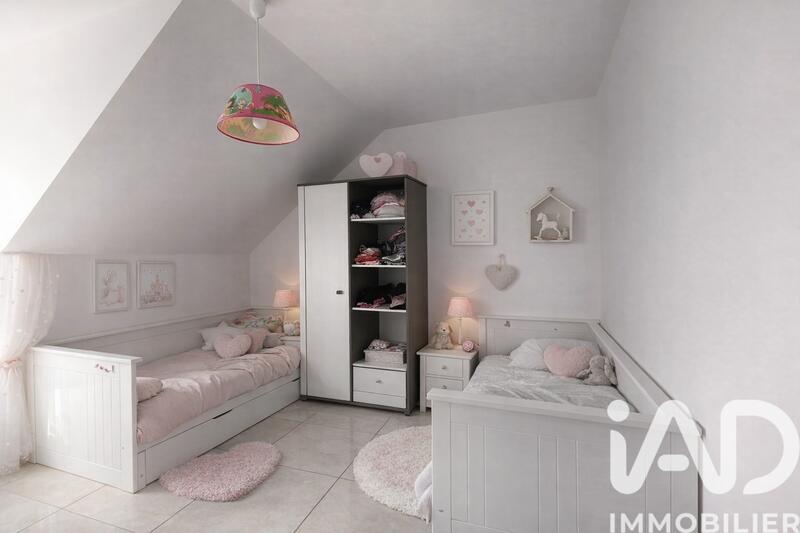 Maison - 195 m² - 7 pièces