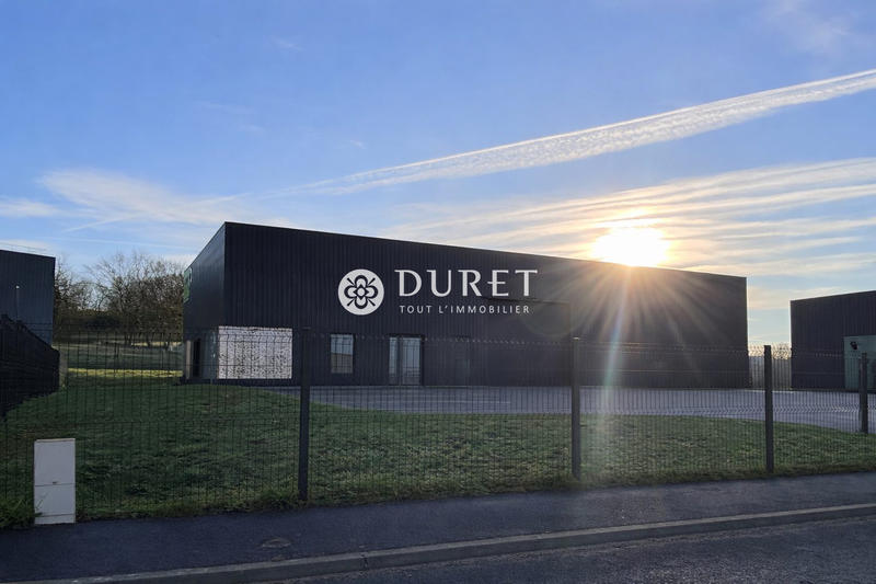 Local d'activités - 303 m²