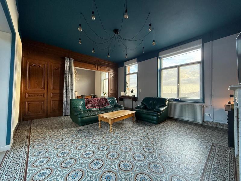 Maison - 199 m² - 7 pièces