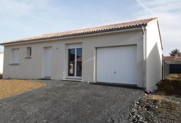 Maison - 92 m² - 4 pièces