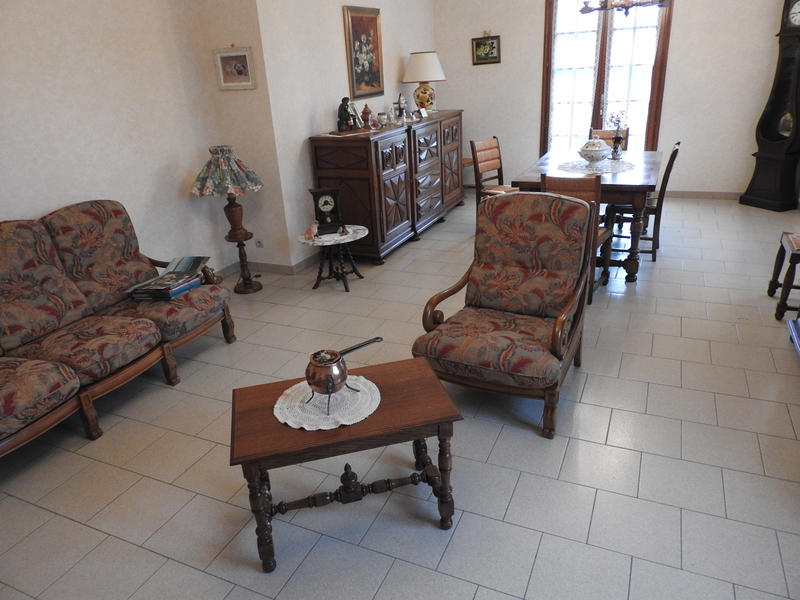 Maison - 199 m² - 8 pièces