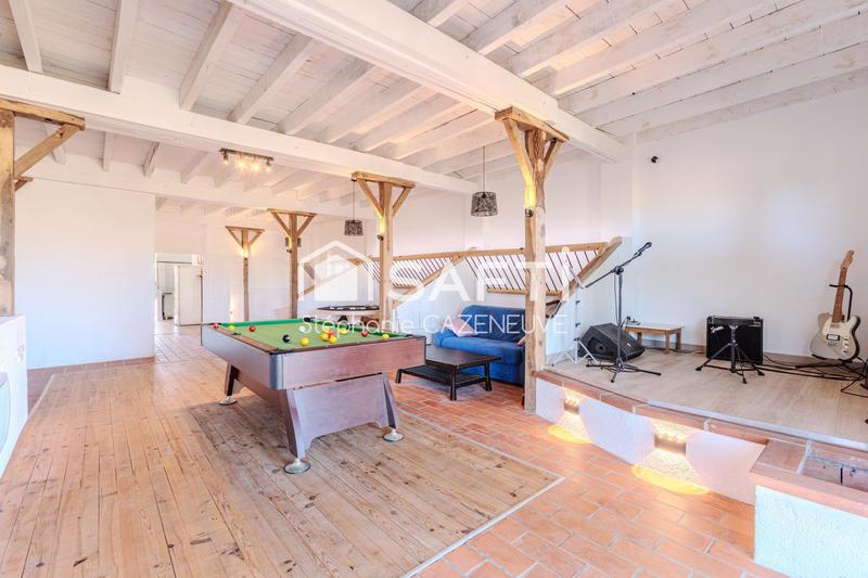 Maison - 440 m² - 11 pièces