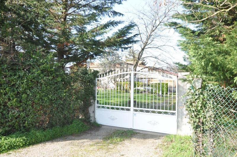 Maison - 280 m² - 9 pièces