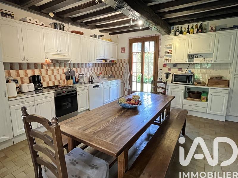 Maison - 221 m² - 7 pièces