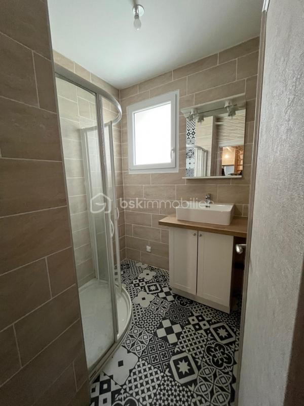 Maison - 121 m² - 6 pièces