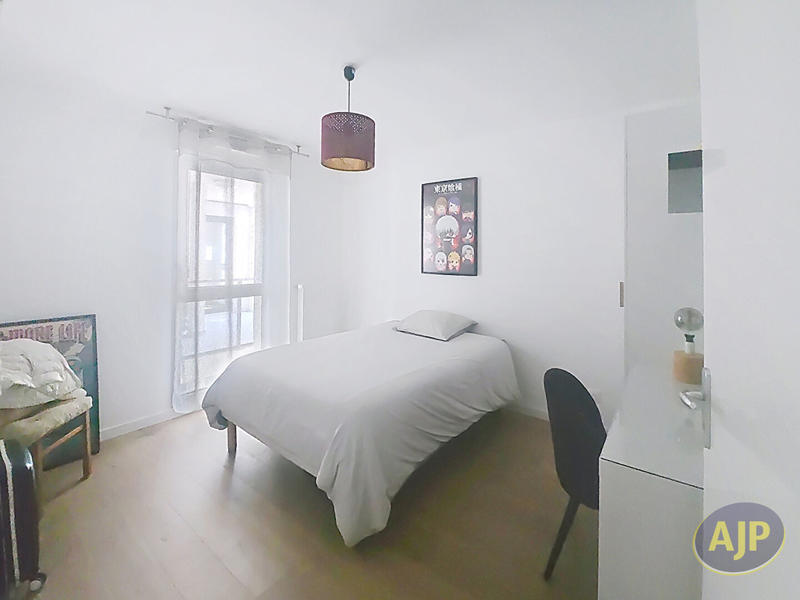 Appartement - 83 m² - 4 pièces