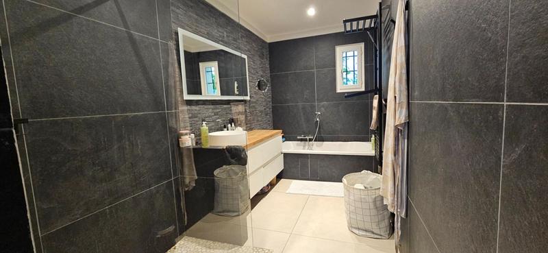 Maison - 162 m² - 6 pièces